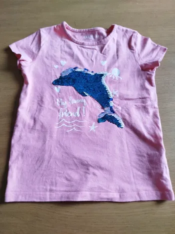 Tee shirt motifs dauphin