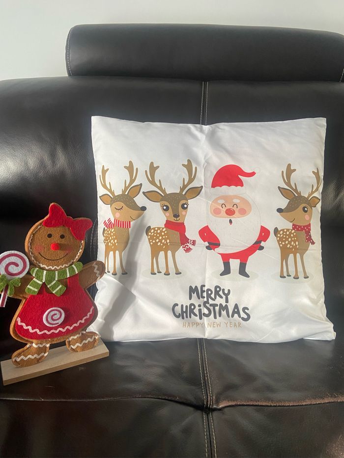 Housse de coussin / taie d’oreiller renne/cerf/élan avec papa Noël (merry Christmas et happy new year)