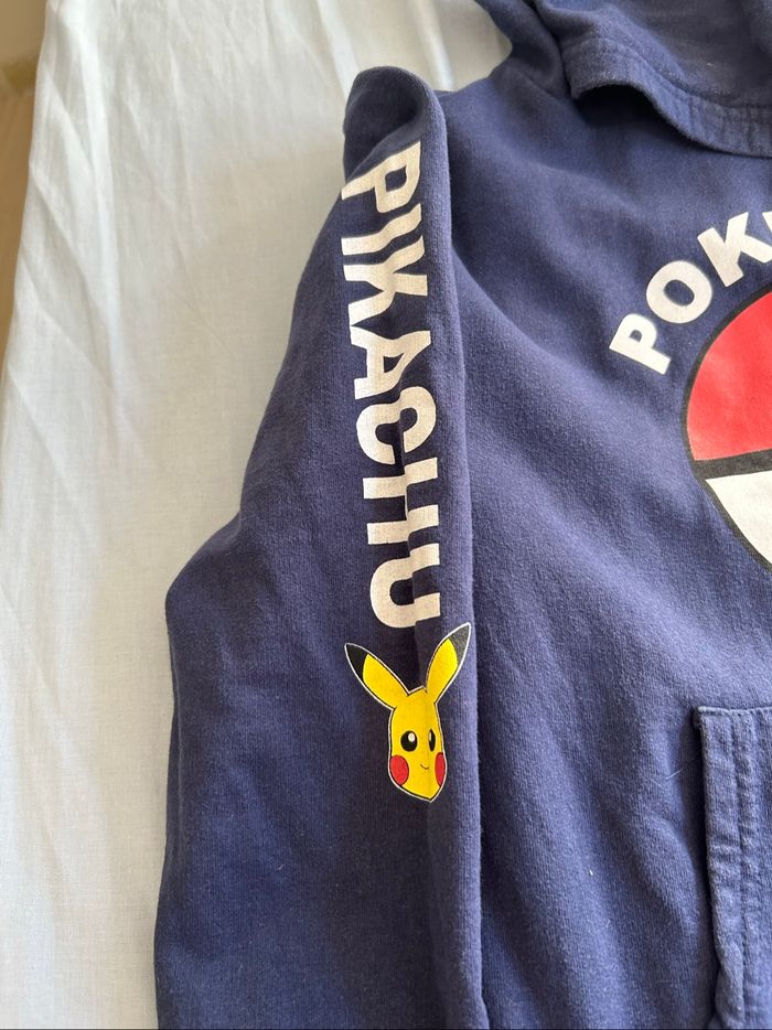 Pull à capuche et poche ventrale Pokémon 11 ans / 12 ans - photo numéro 3
