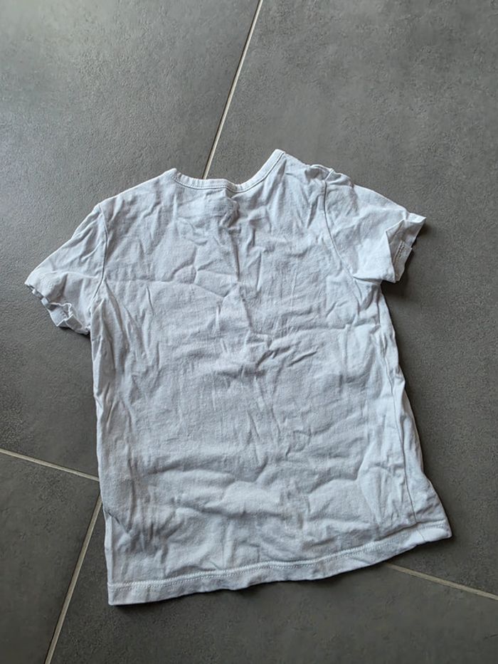 t-shirt kiabi comme neuf coeur 24 mois - photo numéro 4