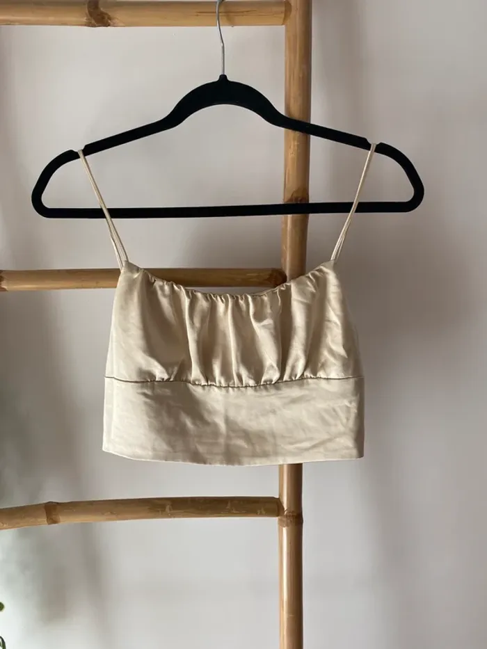 Crop top satiné or
