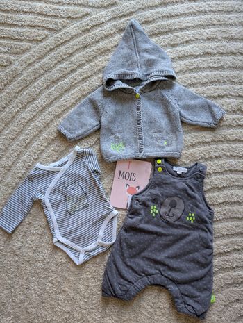 Ensemble gilet à capuche salopette et body, gris, bébé garçon, 1 mois, Du pareil au même