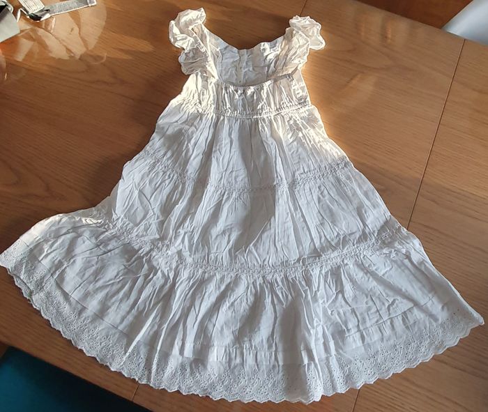 Robe blanche 8 ans - photo numéro 2