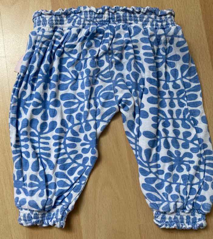 Pantalon coupe sarouel imprimé fleuri bébé 6 mois - photo numéro 3