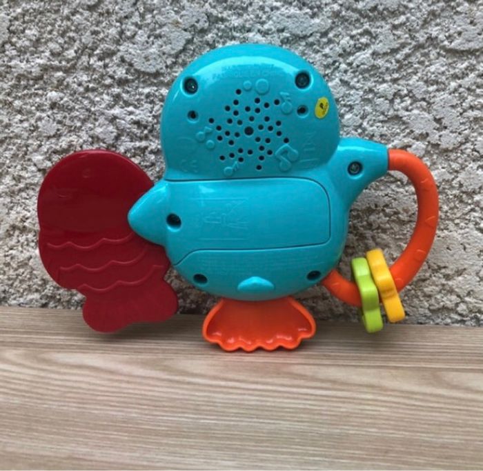 Hochet P’tit pingouin Vtech très bon état - à partir de 6 mois - photo numéro 5