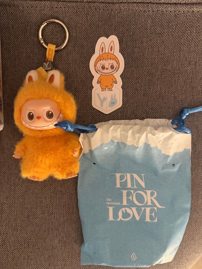 Labubu neuf d’origine - photo numéro 2