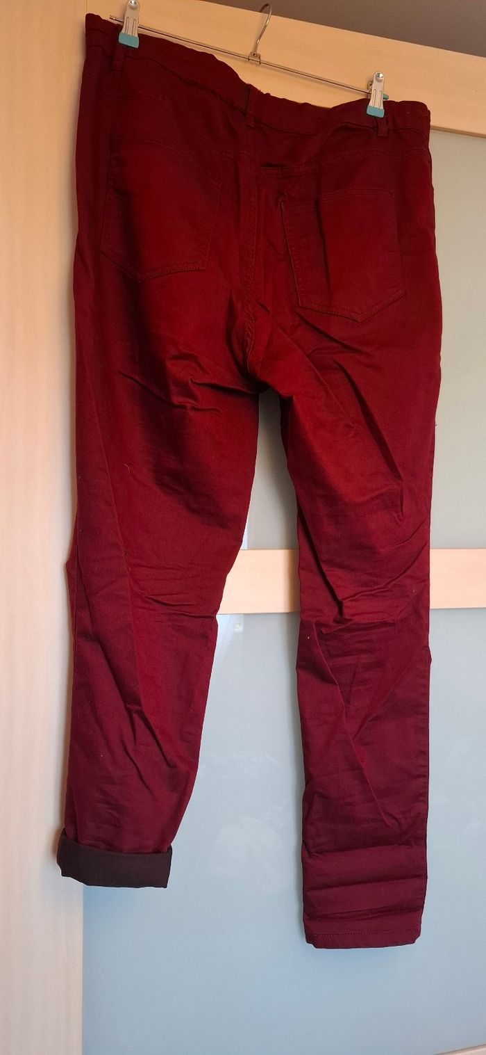 Pàtalon bordeaux - photo numéro 2