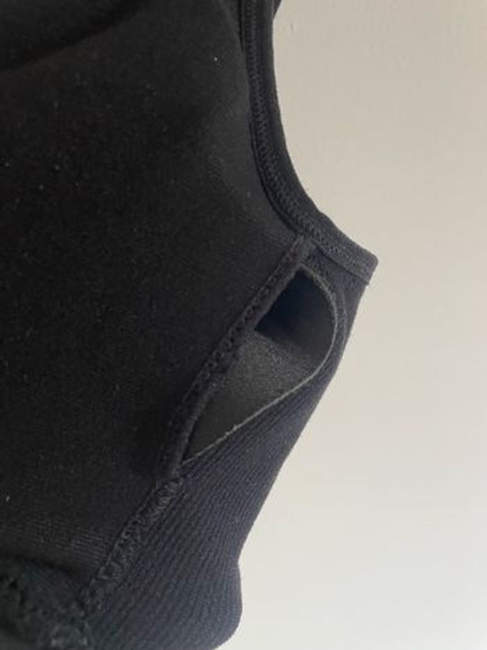 Lot brassière et débardeur de sport taille 42 noir et vert Domyos - photo numéro 4