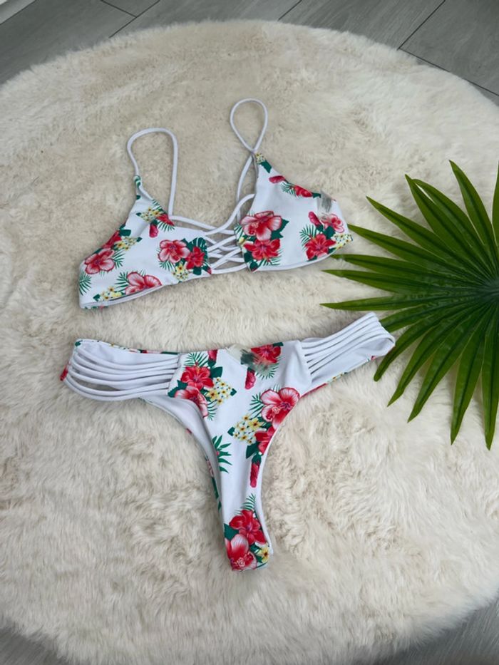 bikini 2 pièces  string / tanga 34/36