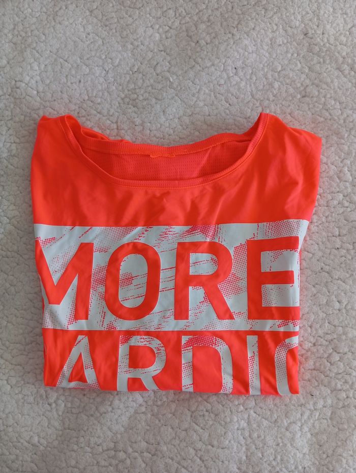t-shirt sport - photo numéro 2