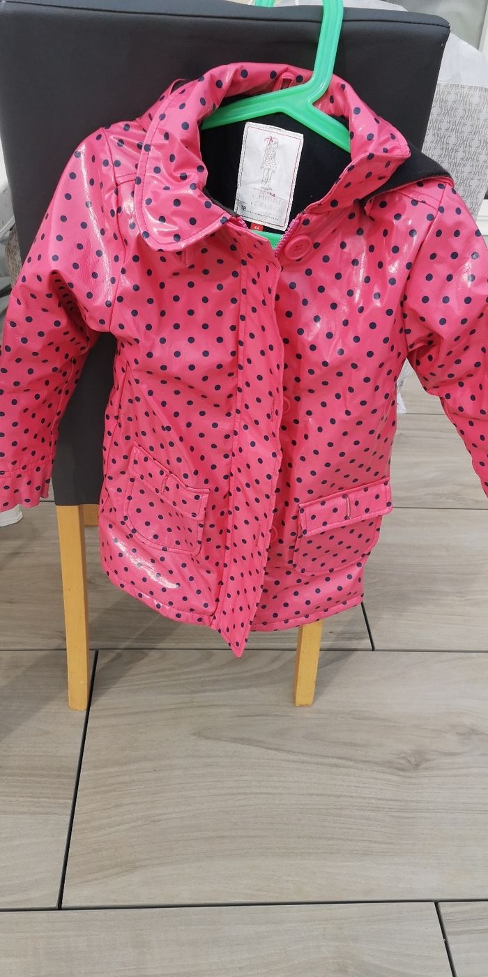 Veste imperméable taille 4 ans