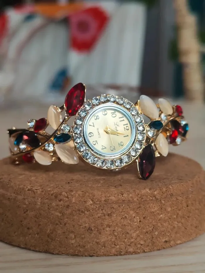 Montre dorée à fleurs multicolores ornées - photo numéro 2