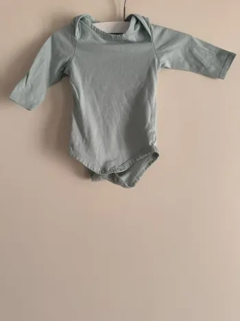 Body manches longues  bb mixte 0/3 mois tape à l’œil