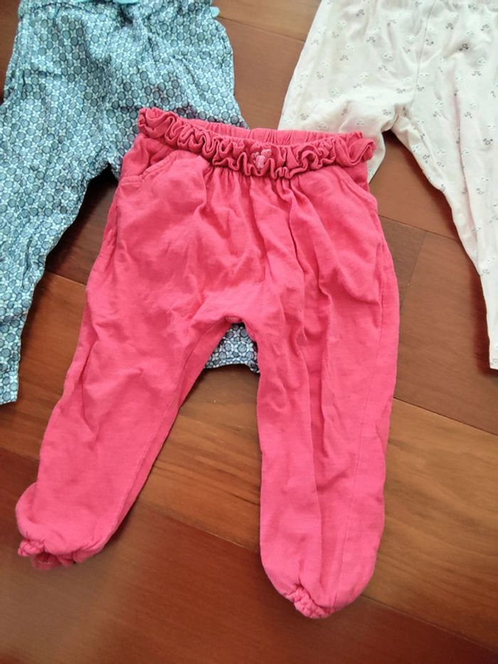 Lot 3 pantalons légers 18mois - photo numéro 2