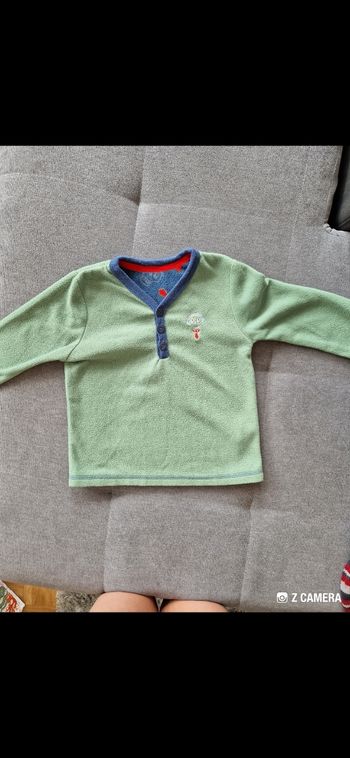Pull taille 2/3 ans
