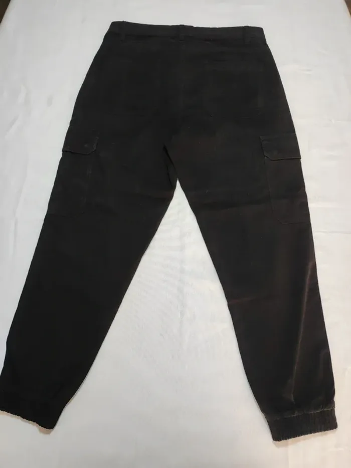 Pantalon Cargo noir - photo numéro 4