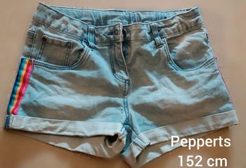 Short Pepperts taille 152