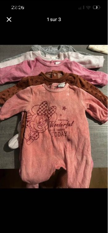 Lot de 13 pyjamas taille 1 mois
