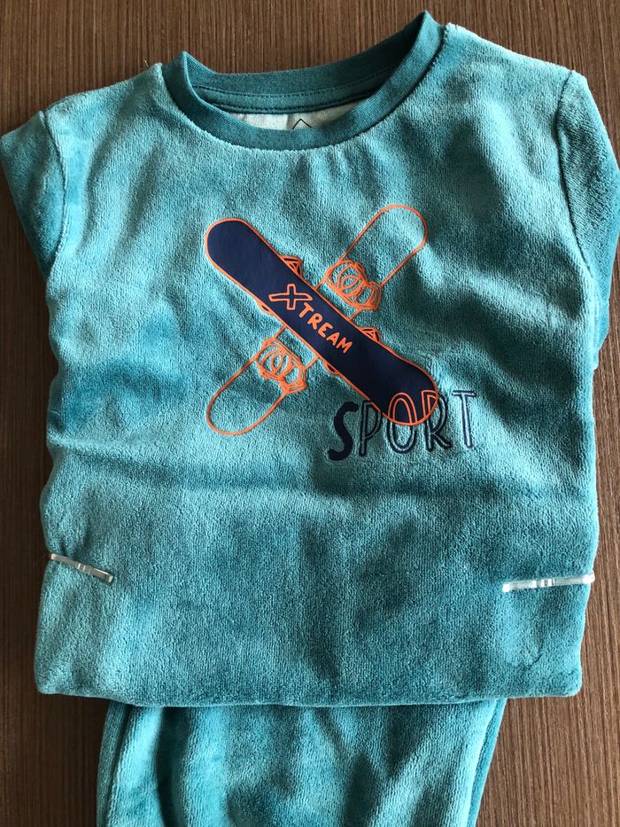 ensemble pyjamas garcon en velours 2/3 ans - photo numéro 2