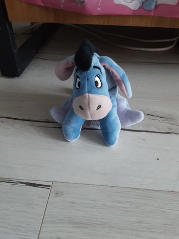 Peluche Disney Winnie l’ourson âne Bourriquet 15 cm Neuve