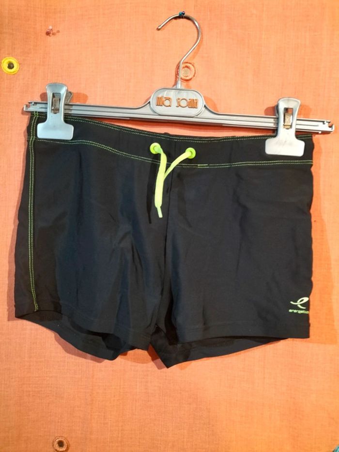 Maillot de bain taille 14 ans