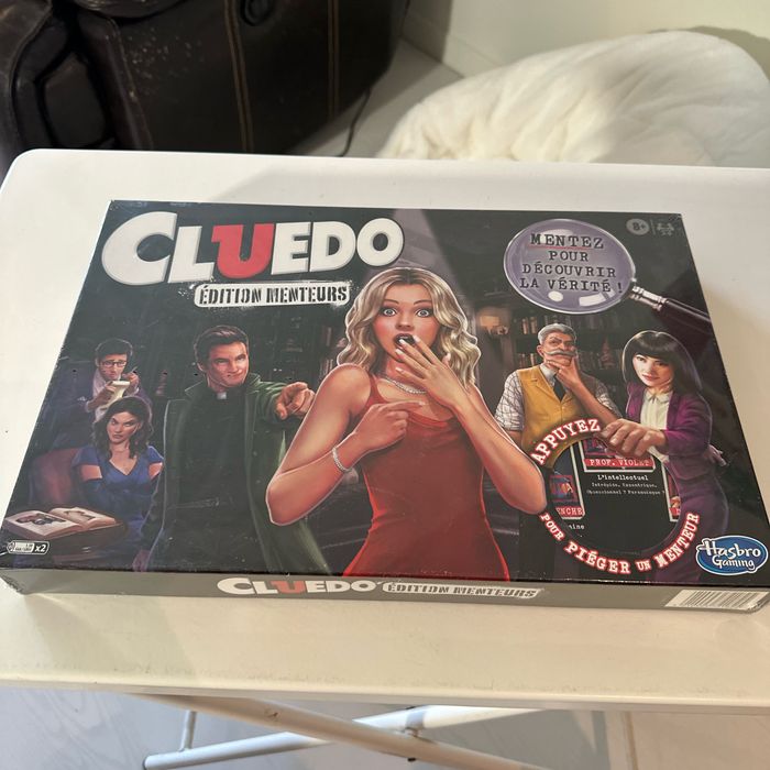 Cluedo, édition, menteur mentez pour découvrir la vérité