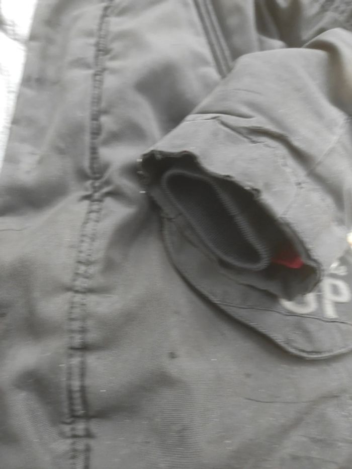 Manteau en l'état 8 ans - photo numéro 3