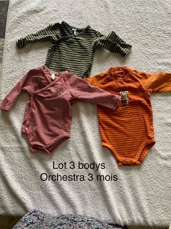 3 mois Lot 3 bodys