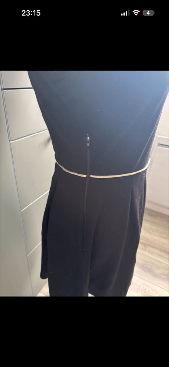 Petite robe noir - photo numéro 3