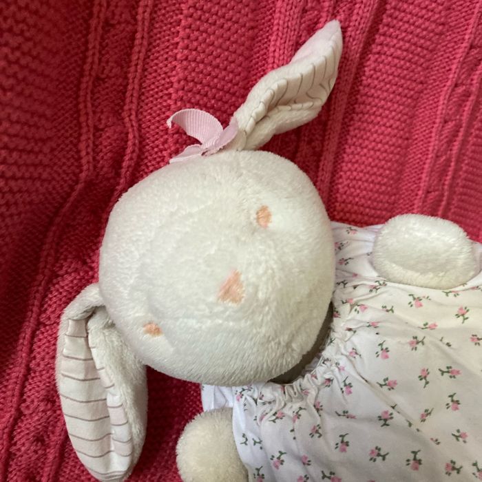 Doudou musical lapin Jacadi - photo numéro 4