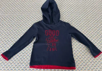 Top à capuche