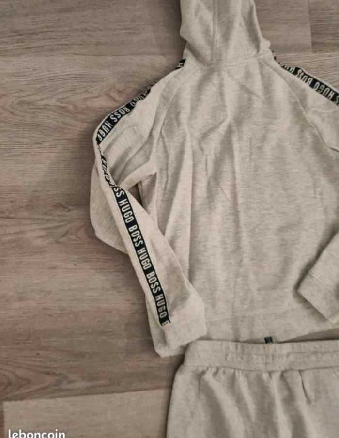 Ensemble garçon Hugo Boss en 12 ans - photo numéro 9