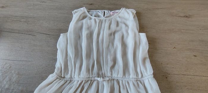Robe courte, blanc cassé, sans manche, C&A, taile 152 - photo numéro 6