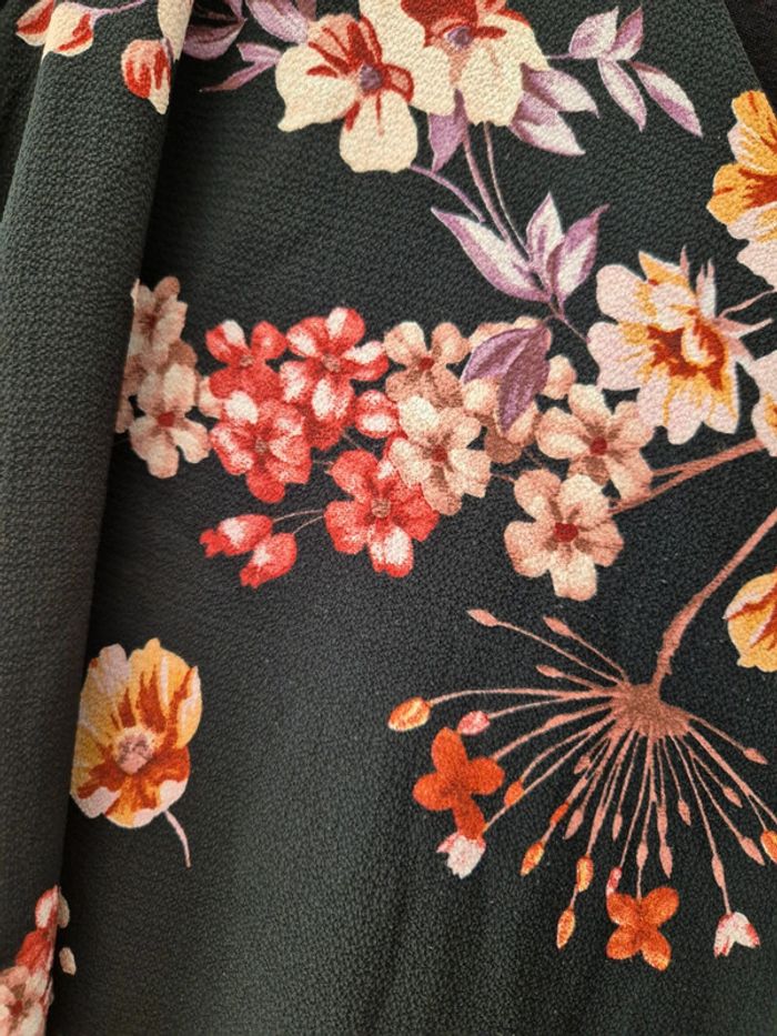Robe à manche longue fleurie taille 40 - photo numéro 2