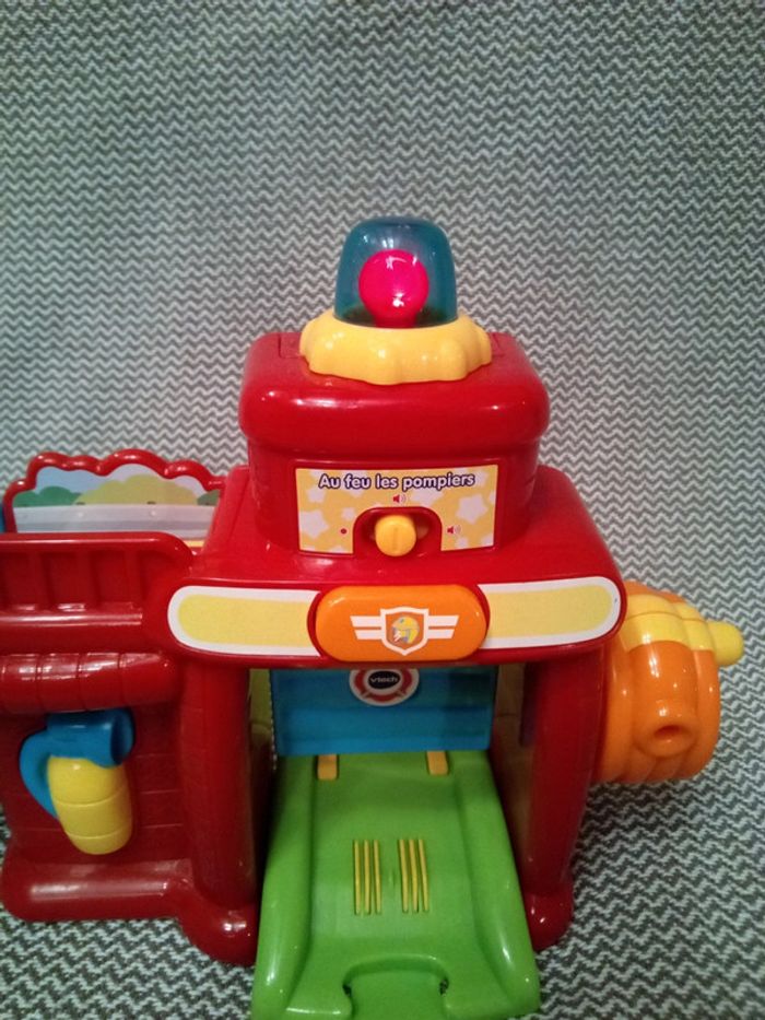 Caserne Au feu les pompiers ! - VTech Tut-Tut bolides - photo numéro 3
