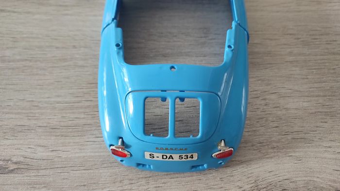 Carcasse carrosserie pièce miniature Porsche 356 B 1961 Burago BBurago 1/18 1/18e 1/18ème #B68 - photo numéro 4