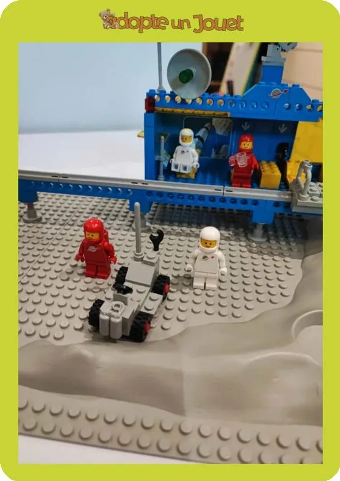 Lego - Classic Space - 6970 - Beta-1 Command Base - photo numéro 3
