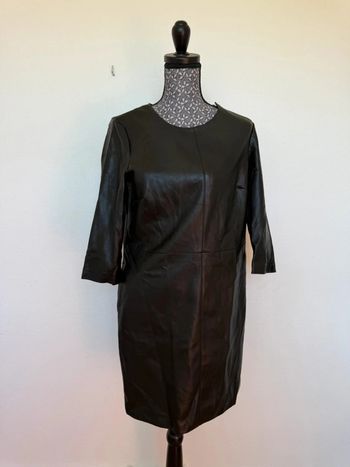 👗Robe noir similicuir taille 38 kiabi