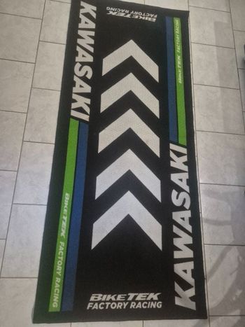 Tapis moto