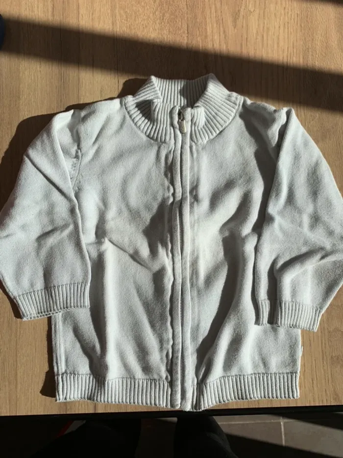 Gilet Obaïbi taille 18 mois