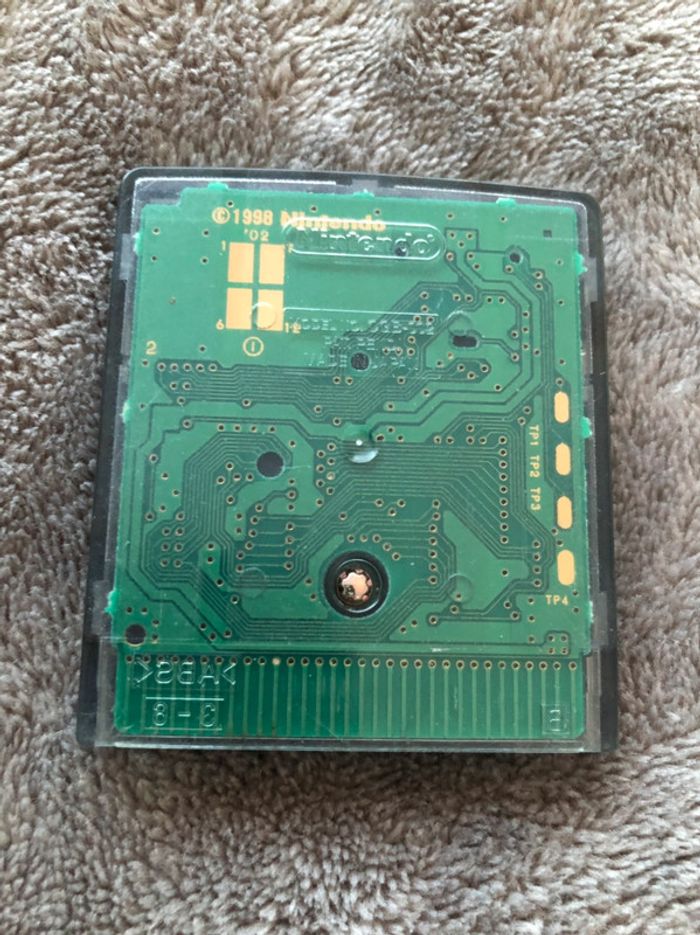 Jeu Nintendo Game Boy "Yu-Gi-Oh Duel des ténèbres" - photo numéro 2
