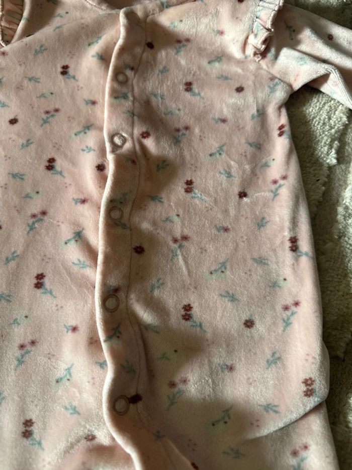 Combinaison bébé fille - Taille 1 mois (50 cm) - photo numéro 2