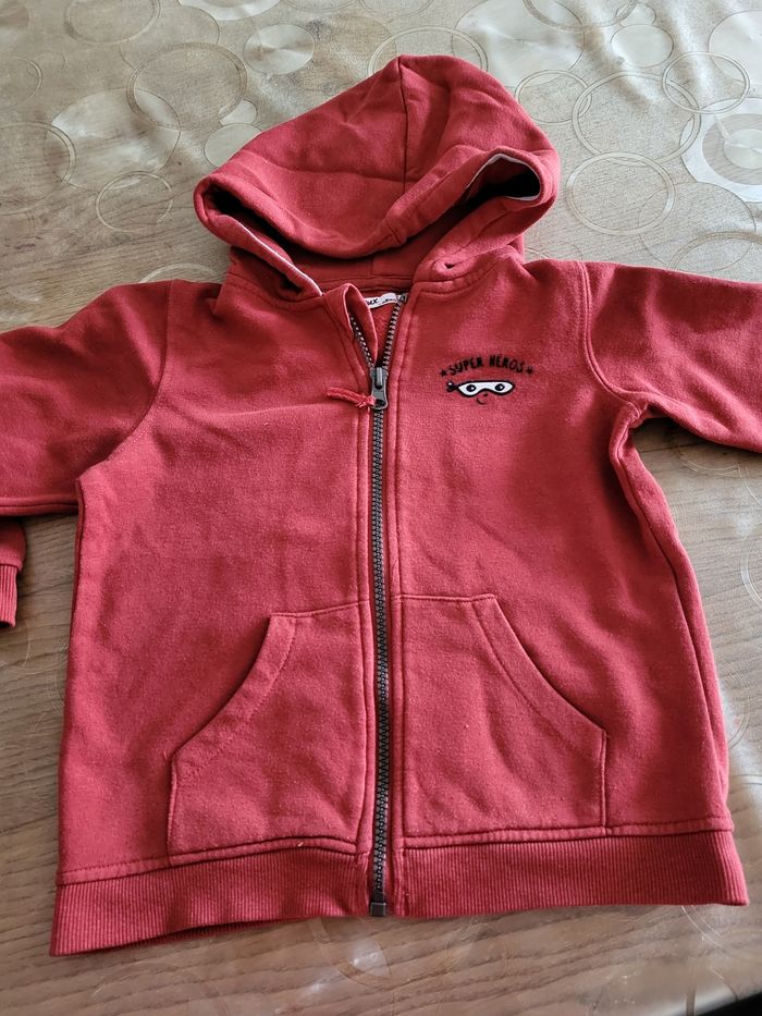 Sweat capuche garçon 👦 4 ans