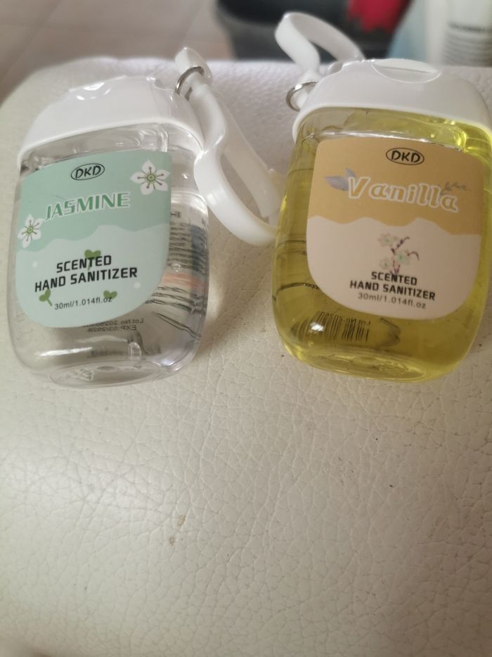 Lot de 2 porte clés gel hydroalcoolique neufs jasmin et vanille - photo numéro 2