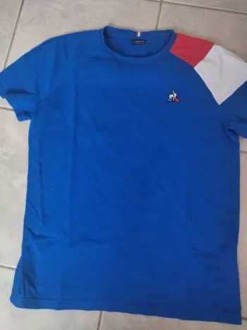 Tee shirt taille S Le Coq Sportif
