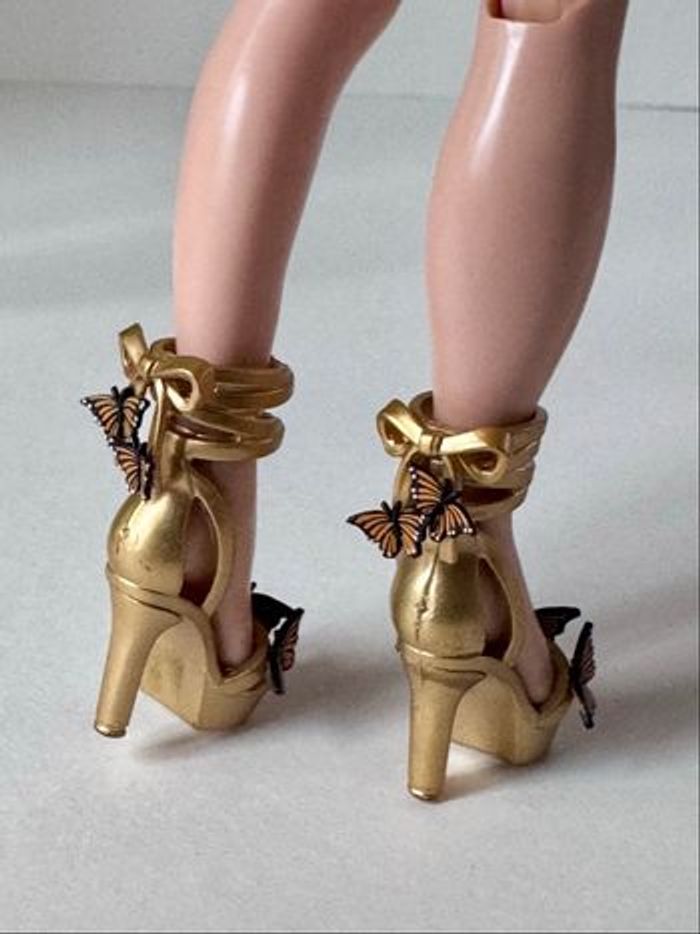 Poppy Rainbow High - photo numéro 8