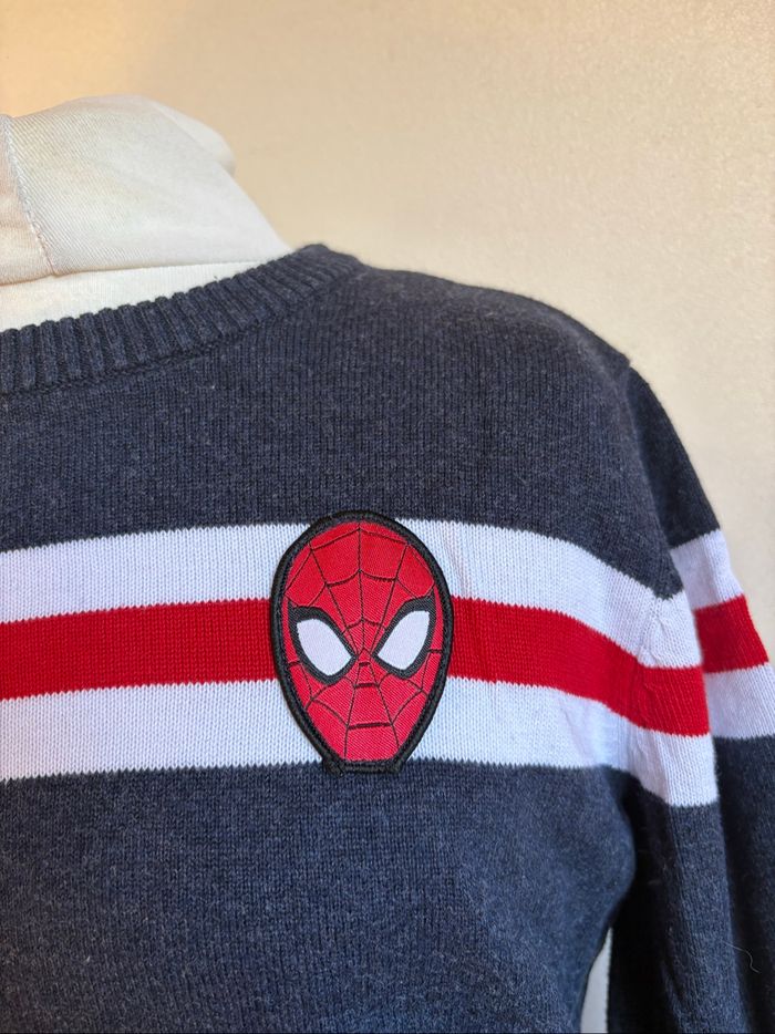 Pull garçon taille 134 - photo numéro 2