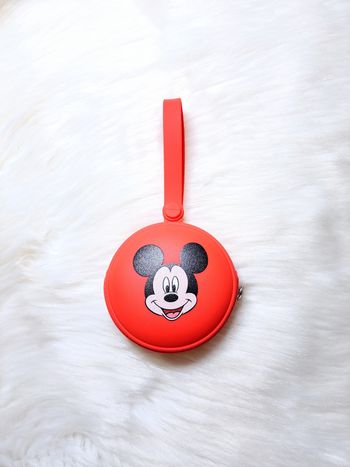 Boite de rangement pour tétine