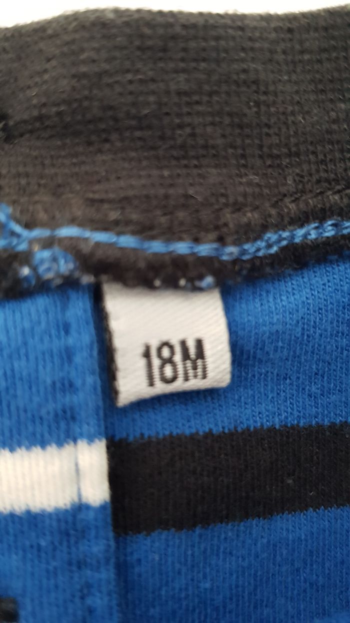 T-shirt + chaussettes 18mois - photo numéro 3