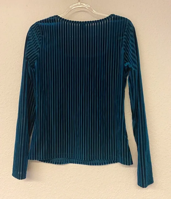 Pull bleu velour - photo numéro 3